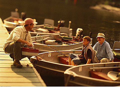 爷爷,父子,钓鱼,贝尔格莱德湖区,美国