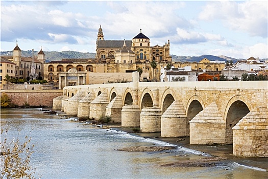 罗马桥,清真寺,大教堂,科多巴,西班牙