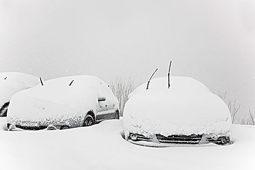 积雪,汽车