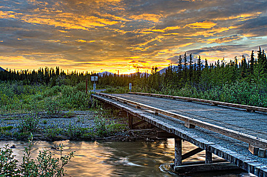 日落,上方,溪流,道路,国家公园,阿拉斯加,夏天