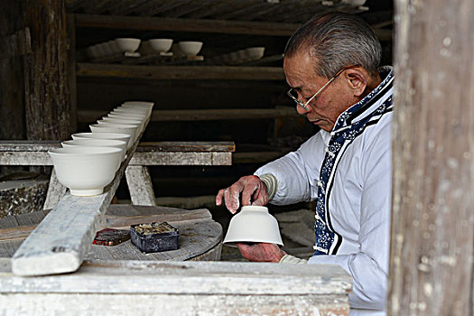 景德镇古窑传统制瓷工艺陶瓷