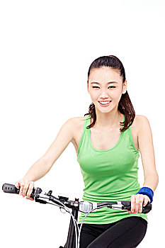 青年女性骑自行车