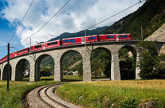 圆形,高架桥,布鲁希奥,铁路,高速列车,瑞士,欧洲