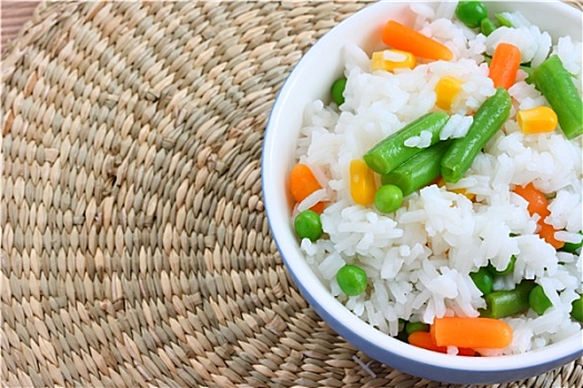 碗,米饭,什锦蔬菜