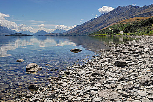 瓦卡蒂普湖,皇后镇,艾斯派林山国家公园,南岛,新西兰