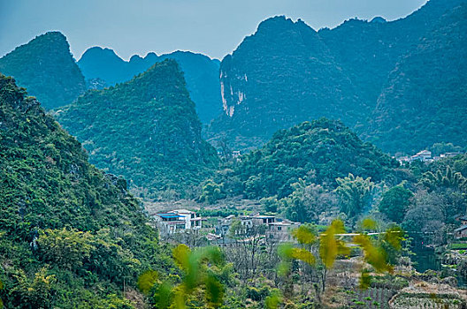 山岭秋色