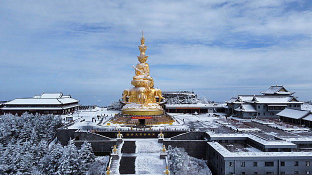 航拍四川峨眉山冬日云海雪中大气美景