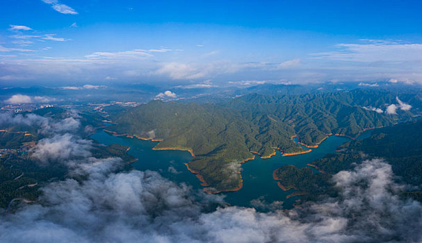 广西蒙山,茶山水库美景入画来