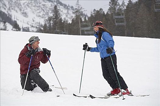 女青年,中年,男人,滑雪