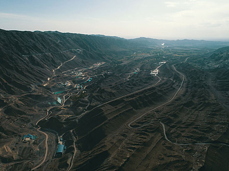 新疆哈密,航拍东疆首座抽水蓄电站施工现场