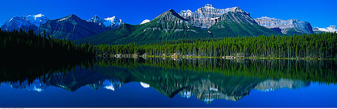 赫伯特湖,山脉,班芙国家公园,艾伯塔省,加拿大