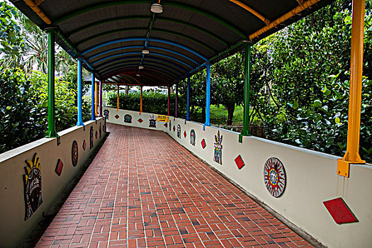台湾岛最南端的恒春半岛---垦丁福华度假饭店外接走廊