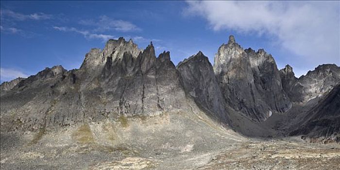 山,独块巨石,墓石地区公园,育空,加拿大