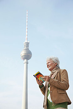 游客,看,旅游指南,正面,柏林,德国