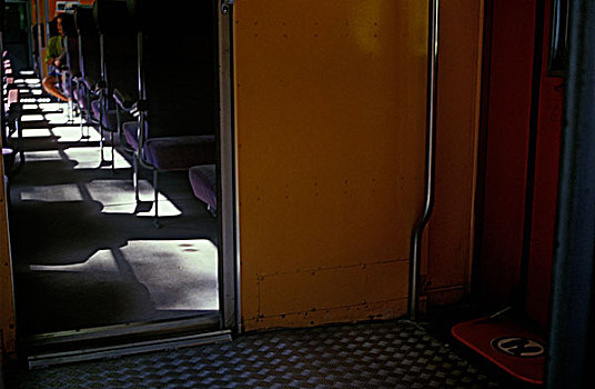 空,列车,车厢,紫色,座椅