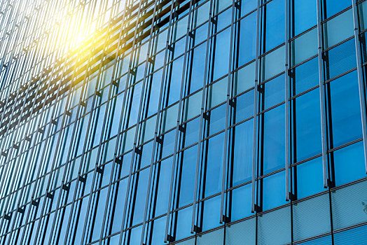 现代钢结构建筑玻璃