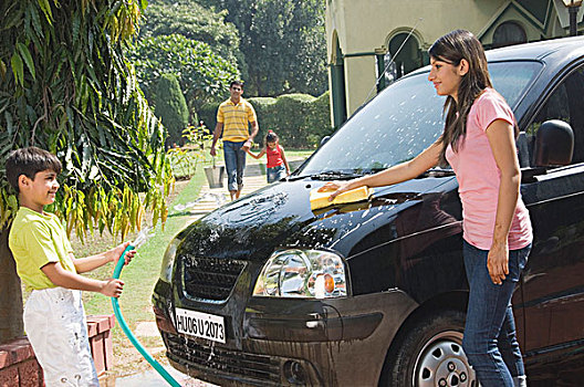 男孩,帮助,母亲,洗,汽车,新德里,印度