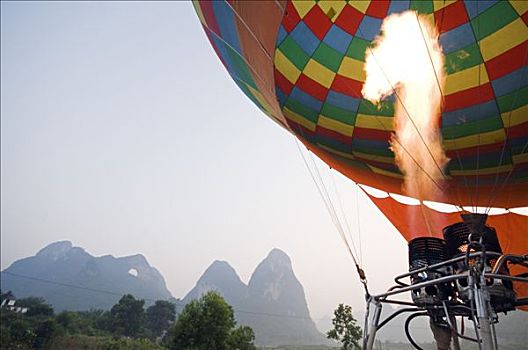 中国,广西,阳朔,靠近,桂林,热气球,乘,上方,喀斯特地貌,石灰石,山景