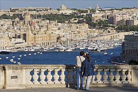 马耳他,瓦莱塔市,游客,向外看,优雅,老,墙壁,上方,格兰德港