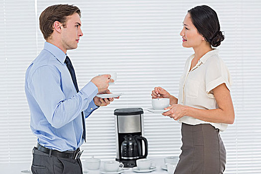 白领,夫妻,茶,杯子,交谈,办公室