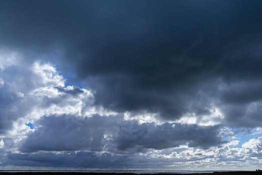 积雨云,上方,达斯,梅克伦堡前波莫瑞州,德国,欧洲