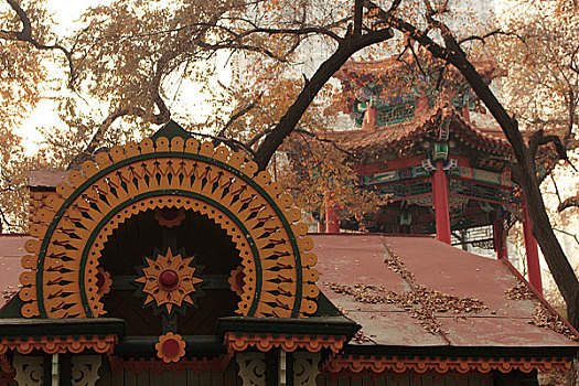 黑龙江哈尔滨兆麟公园内的中式与俄式建筑