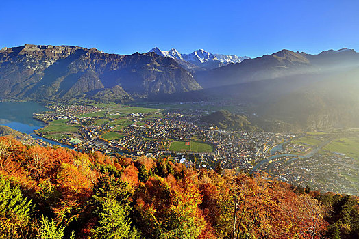 风景,库尔姆,因特拉肯,伯尔尼阿尔卑斯山,伯恩,瑞士,欧洲
