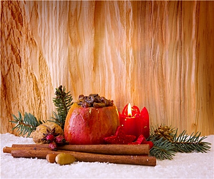 烤苹果,圣诞装饰,木质背景