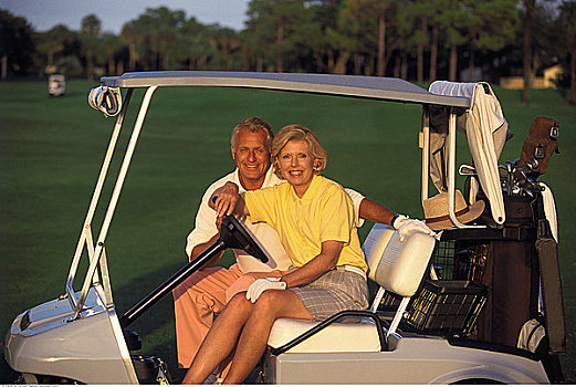 肖像,夫妻,高尔夫球车,鹿溪,佛罗里达,美国