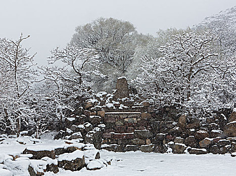 贺兰山雪景