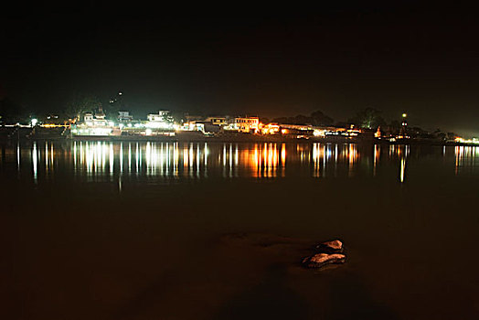 反射,建筑,水中,恒河,里虚克虚,地区,北阿坎德邦,印度