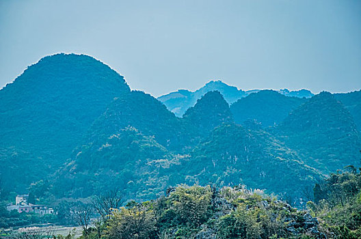 山岭秋色