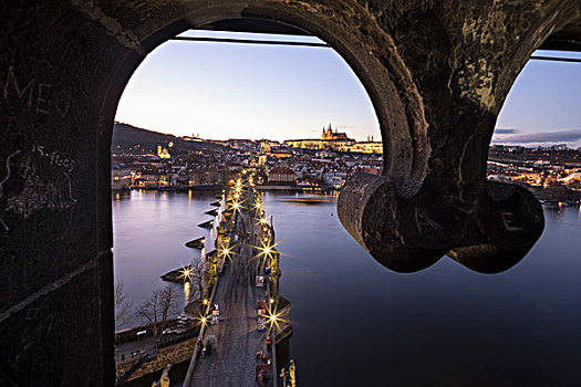 伏尔塔瓦河,河,框架,查理大桥,黄昏,布拉格,捷克共和国,欧洲