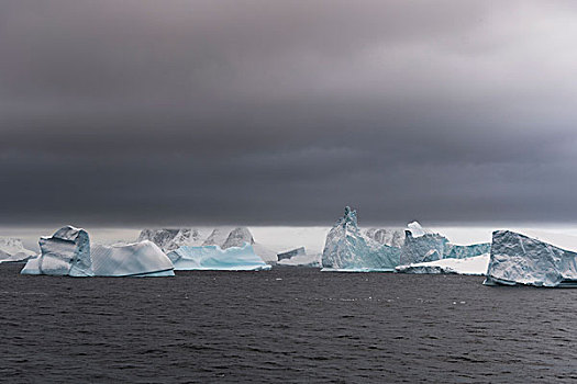 冰山,雷雨天气,雷麦瑞海峡,南极