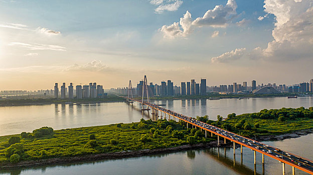 武汉白沙洲长江大桥多角度航拍