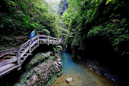 武隆龙水峡地缝