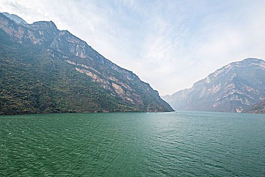 长江三峡巫峡地区