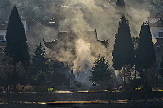 树,蓝,背景,池塘,倒影,烟,枯枝,寺庙,太阳,阳光,水,岸,淤泥,泥潭,村庄,山岗