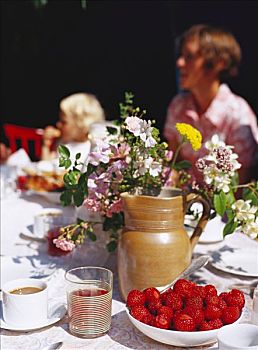 草莓,花,桌子