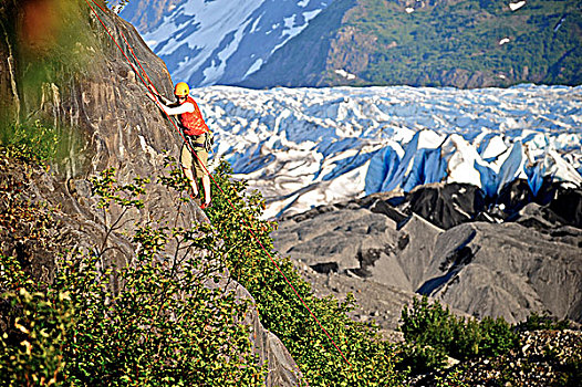 女人,攀岩,冰河,背景,楚加奇国家森林,肯奈半岛,阿拉斯加,夏天