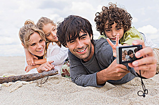 男人,拍照,家庭,数码相机,海滩