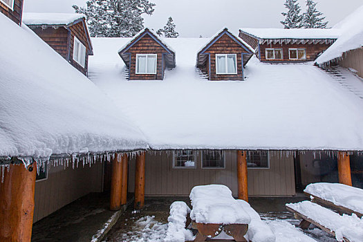 美国俄勒冈雪后山村