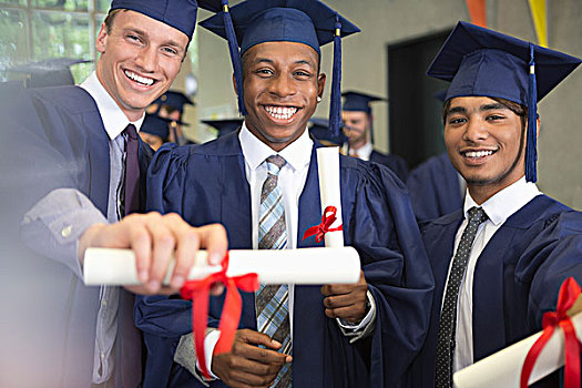 头像,微笑,大学生,拿着,证书,毕业典礼
