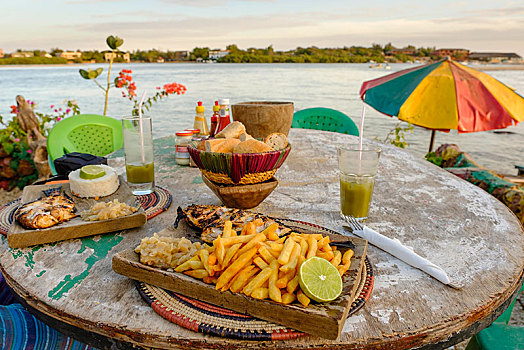 烤鱼,薯条,海滩,酒吧,乐园,区域,塞内加尔,非洲