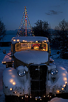 雪佛兰,平板货车,卡车,圣诞灯光,雪人,驾驶席,本垒打,肯奈半岛,阿拉斯加,冬天