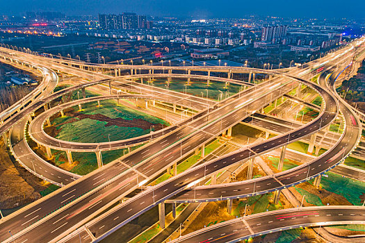 江苏省淮安市刚开通的内环高架快速路夜景