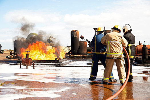 消防员,培训,准备,放,室外,油,贮罐,火,设施