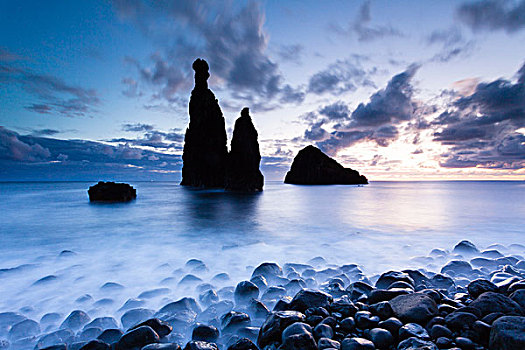 岩石形成,在大西洋海岸,大詹尼拉里贝拉,葡萄牙