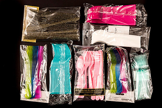 包装,塑料制品,餐具,一次性用品,刀,叉子,勺子,垃圾,多样,彩色