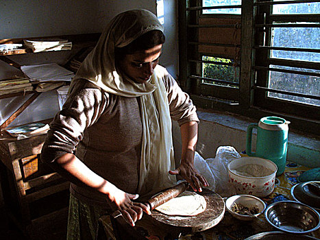女人,面包,孟加拉,十二月,2007年
